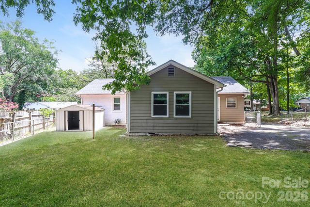 6424 Springfield Drive, Charlotte, NC 28212