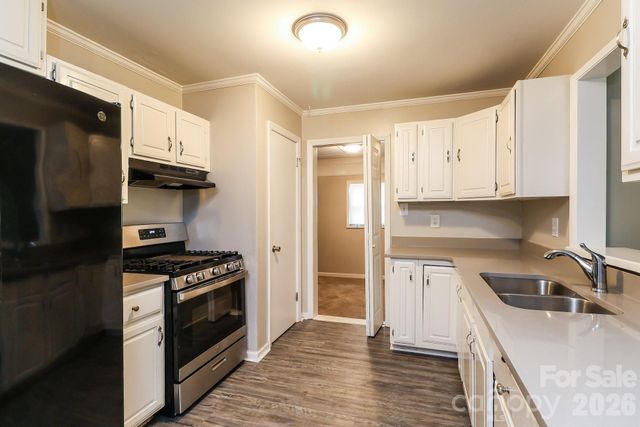 6424 Springfield Drive, Charlotte, NC 28212