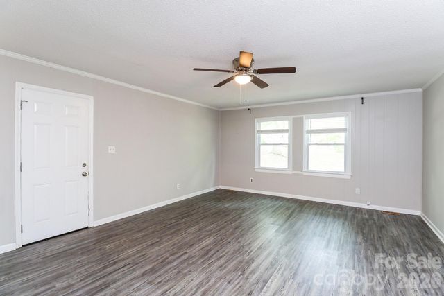6424 Springfield Drive, Charlotte, NC 28212