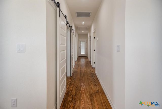 177 Powderhorn Lane, Port Lavaca, TX 77979