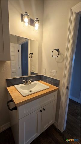 177 Powderhorn Lane, Port Lavaca, TX 77979