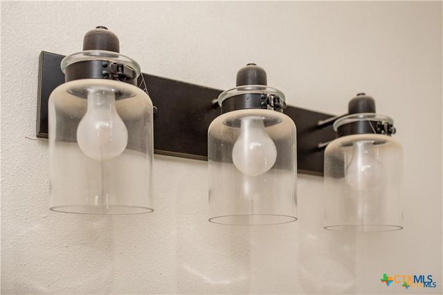 177 Powderhorn Lane, Port Lavaca, TX 77979