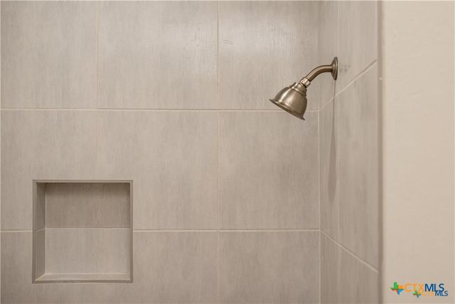 177 Powderhorn Lane, Port Lavaca, TX 77979