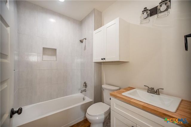 177 Powderhorn Lane, Port Lavaca, TX 77979