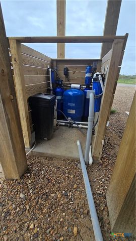 177 Powderhorn Lane, Port Lavaca, TX 77979