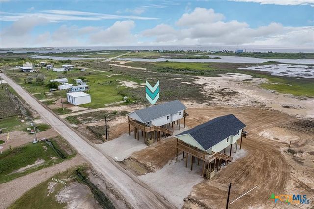 177 Powderhorn Lane, Port Lavaca, TX 77979