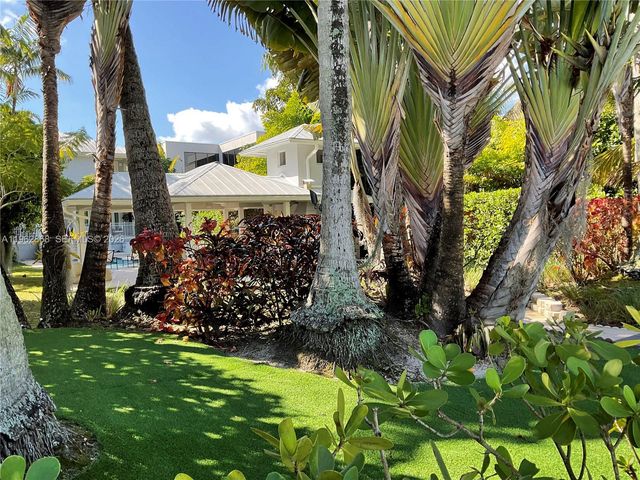 745 NE 77th St, Miami, FL 33138