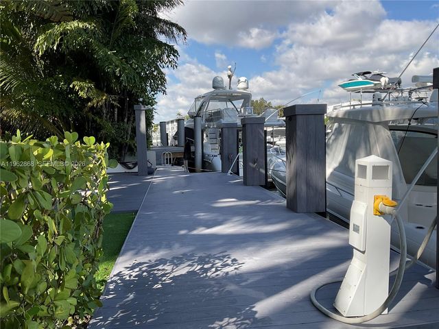 745 NE 77th St, Miami, FL 33138