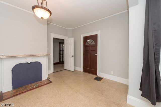 122 Milligan Pl, South Orange Village Twp., NJ 07079