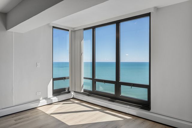 6166 N Sheridan Road 22F, Chicago, IL 60660