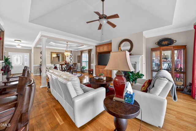 9408 Lake Villa Way, Raleigh, NC 27614