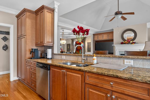 9408 Lake Villa Way, Raleigh, NC 27614