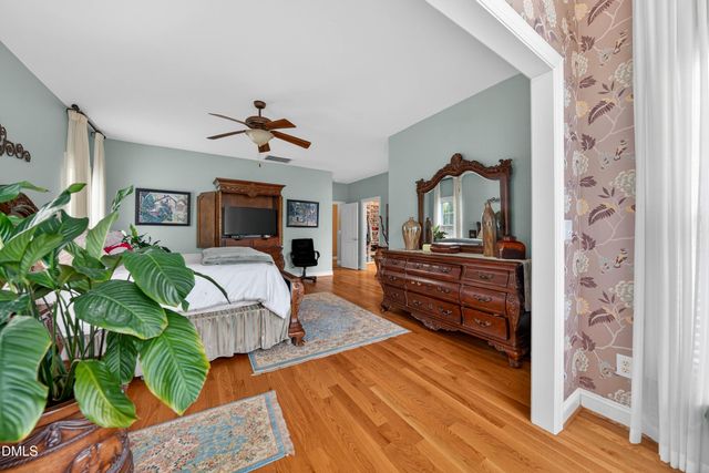 9408 Lake Villa Way, Raleigh, NC 27614