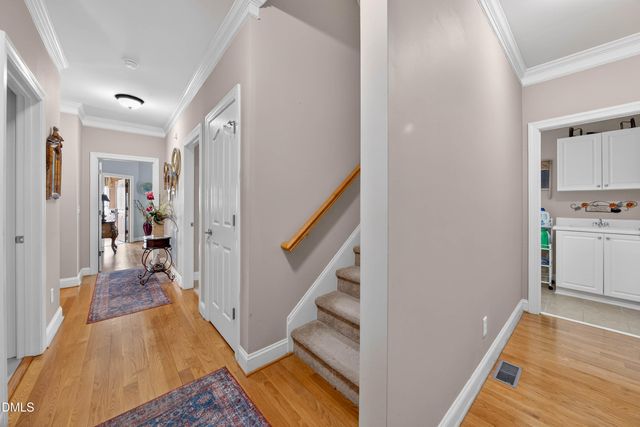 9408 Lake Villa Way, Raleigh, NC 27614