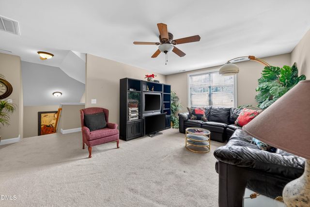 9408 Lake Villa Way, Raleigh, NC 27614