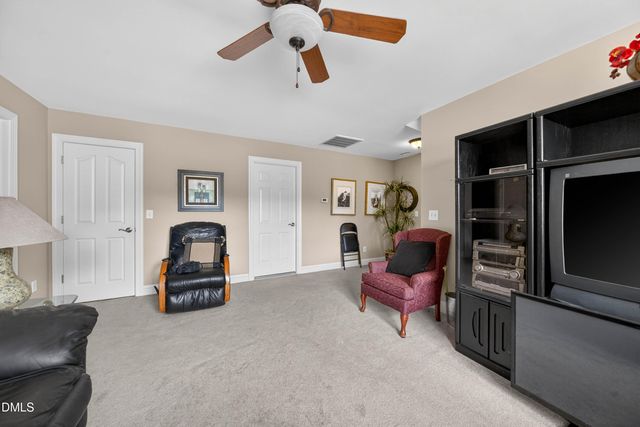 9408 Lake Villa Way, Raleigh, NC 27614