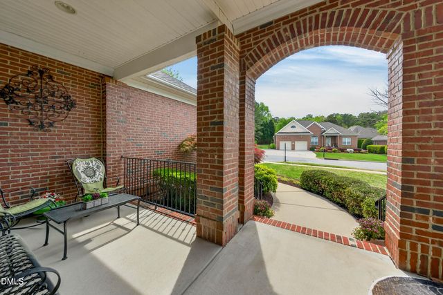 9408 Lake Villa Way, Raleigh, NC 27614