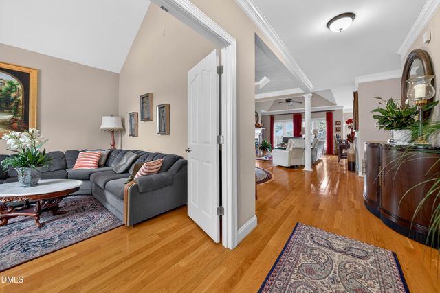 9408 Lake Villa Way, Raleigh, NC 27614