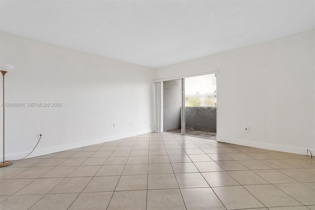 9369 Fontainebleau Boulevard J225, Miami, FL 33172