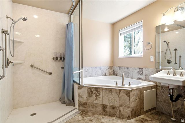 1089 W 2325 N, Layton, UT 84041