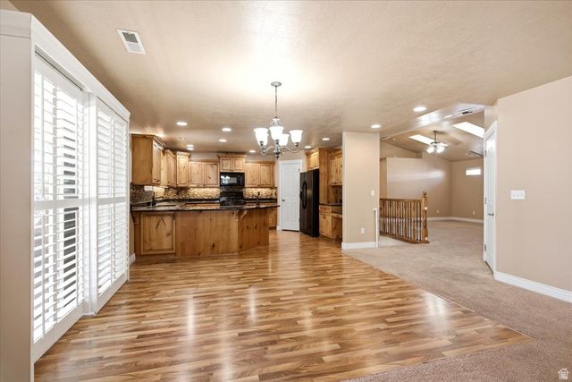 1089 W 2325 N, Layton, UT 84041