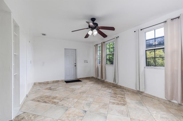 24 NW 42nd Terrace, Plantation, FL 33317