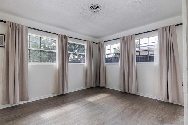 24 NW 42nd Terrace, Plantation, FL 33317