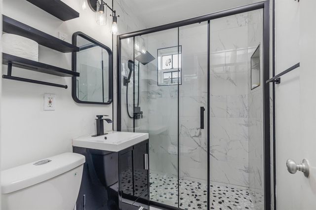24 NW 42nd Terrace, Plantation, FL 33317