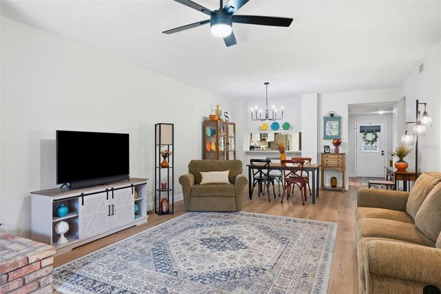 1055 KENSINGTON PARK DRIVE 808, Altamonte Springs, FL 32714