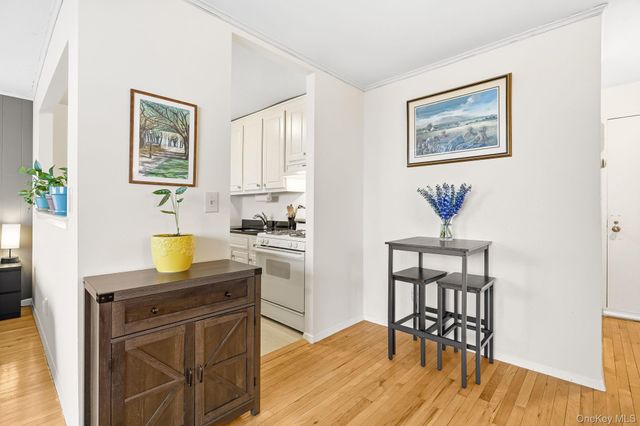 395 Westchester Avenue 6I, Port Chester, NY 10573