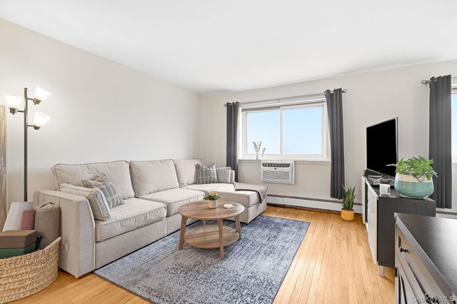 395 Westchester Avenue 6I, Port Chester, NY 10573