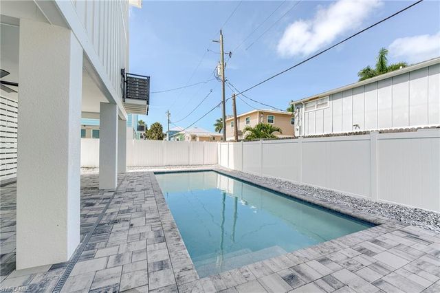 159 Delmar AVE, Fort Myers Beach, FL 33931