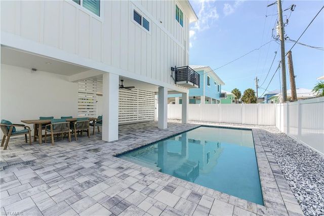159 Delmar AVE, Fort Myers Beach, FL 33931
