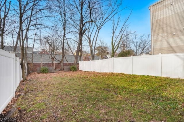 33 Becker Ter, Irvington Twp., NJ 07111