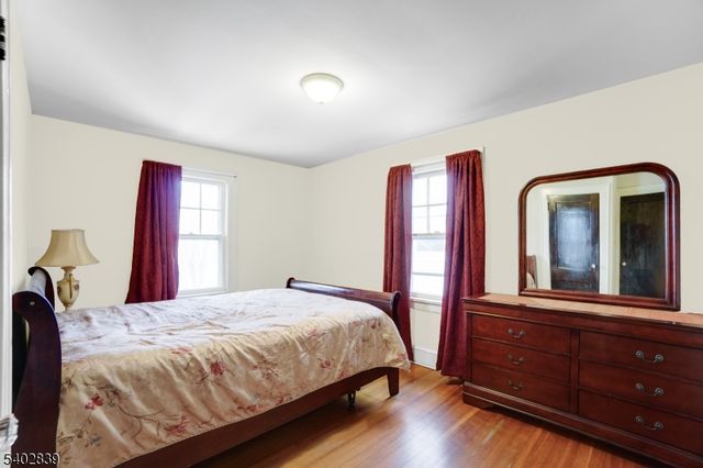 33 Becker Ter, Irvington Twp., NJ 07111