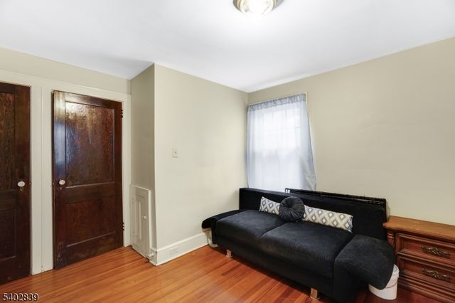 33 Becker Ter, Irvington Twp., NJ 07111