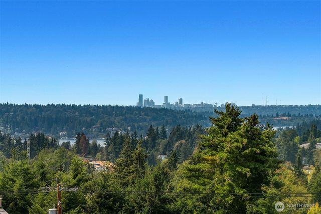 13011 SE Newport Way, Bellevue, WA 98006