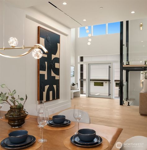 13011 SE Newport Way, Bellevue, WA 98006