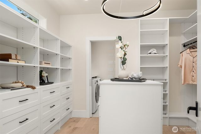 13011 SE Newport Way, Bellevue, WA 98006