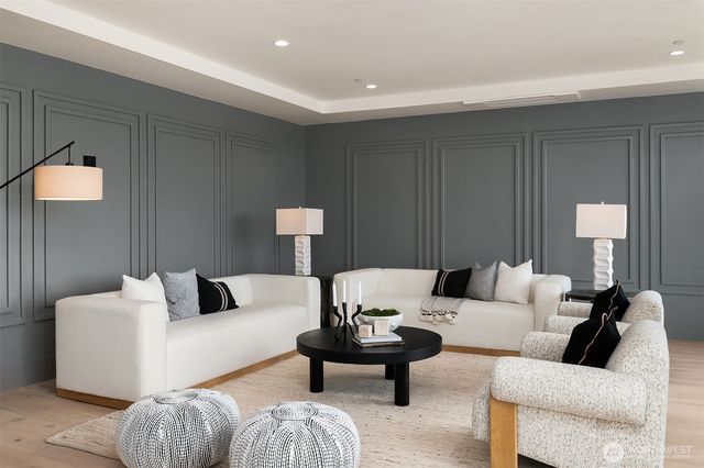 13011 SE Newport Way, Bellevue, WA 98006
