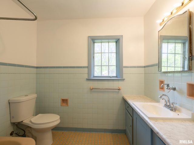 205 N KICKAPOO Terrace, Peoria, IL 61604