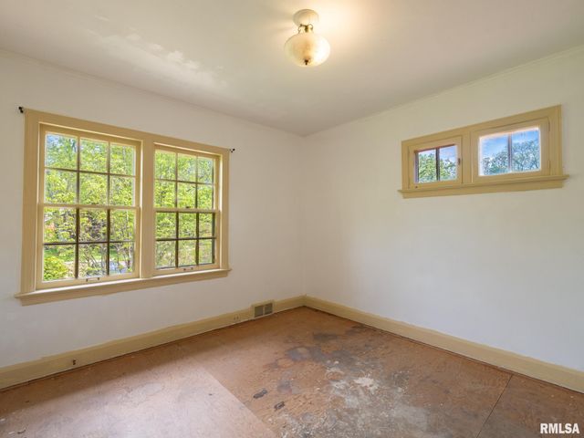 205 N KICKAPOO Terrace, Peoria, IL 61604