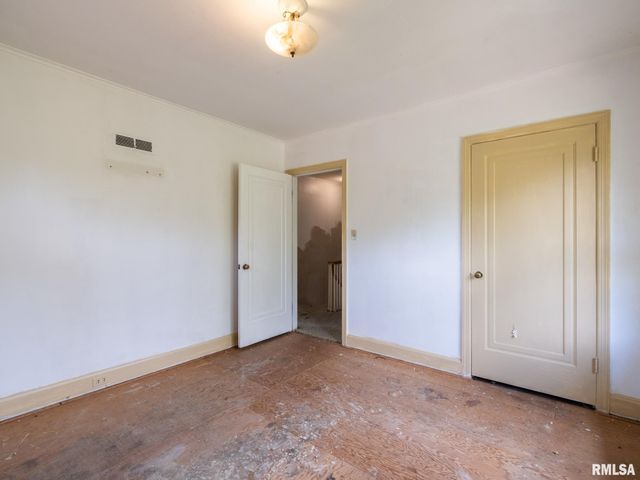 205 N KICKAPOO Terrace, Peoria, IL 61604