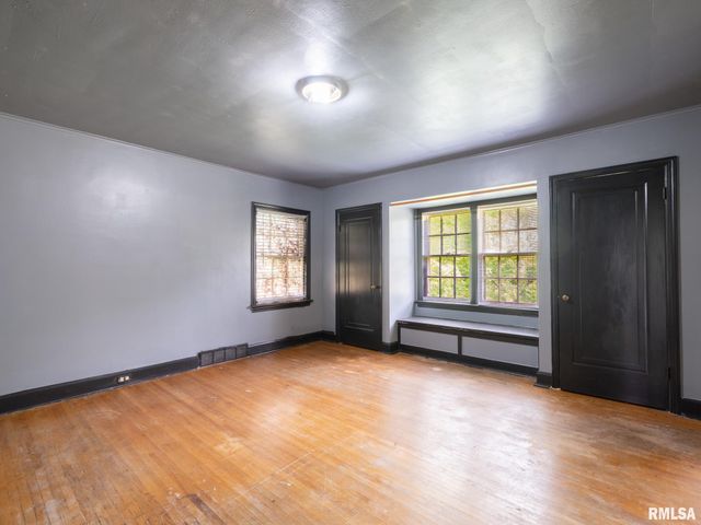 205 N KICKAPOO Terrace, Peoria, IL 61604