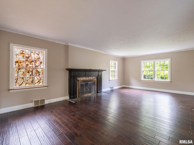 205 N KICKAPOO Terrace, Peoria, IL 61604
