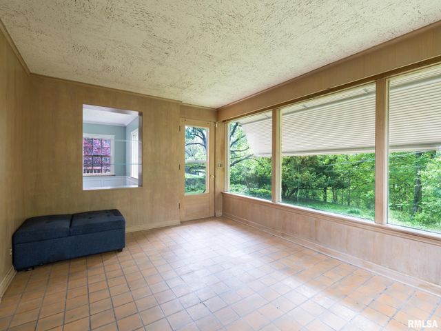 205 N KICKAPOO Terrace, Peoria, IL 61604