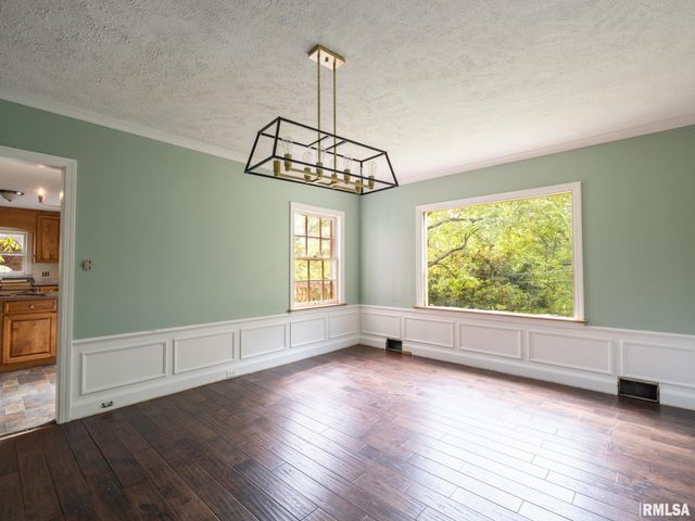 205 N KICKAPOO Terrace, Peoria, IL 61604