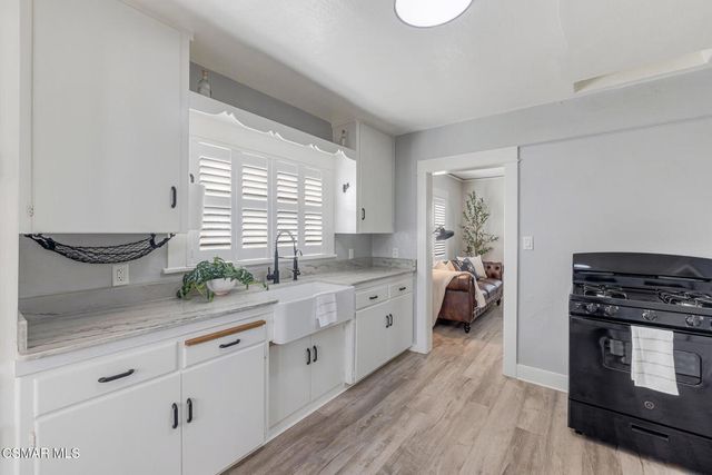 326 W Mission Avenue, Ventura, CA 93001