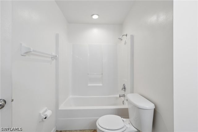 2846 NW 3rd ST, Cape Coral, FL 33993