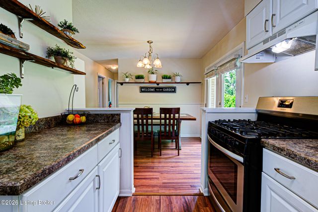 5609 Clearridge Pl, Louisville, KY 40229